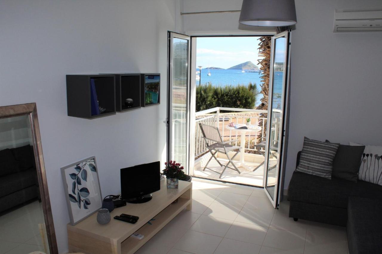 Apartments Mare Blu By The Sea. Porto Rafti Bagian luar foto