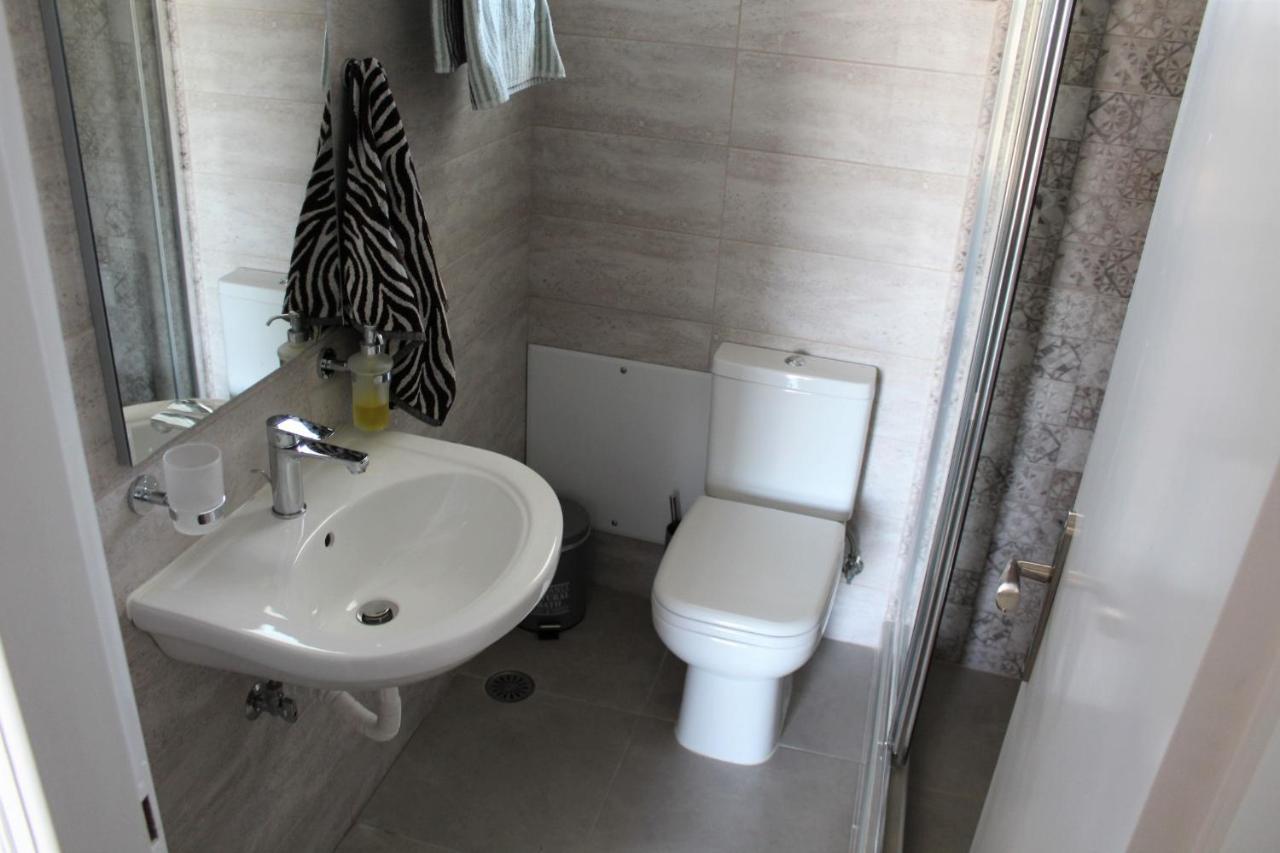 Apartments Mare Blu By The Sea. Porto Rafti Bagian luar foto
