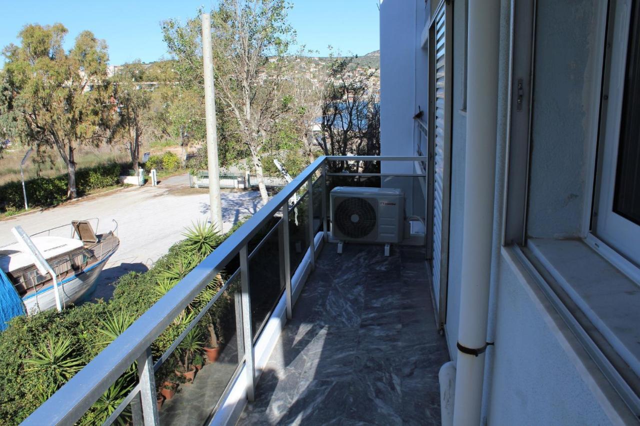 Apartments Mare Blu By The Sea. Porto Rafti Bagian luar foto